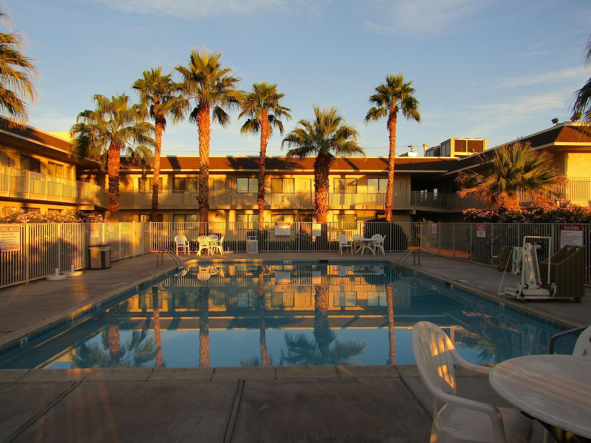 Budgetel Inn & Suites Yuma Exteriör bild
