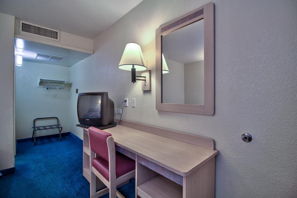Budgetel Inn & Suites Yuma Rum bild