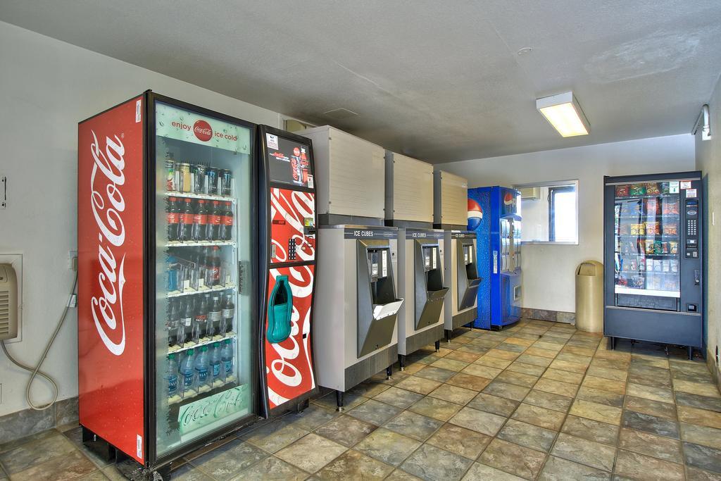 Budgetel Inn & Suites Yuma Exteriör bild