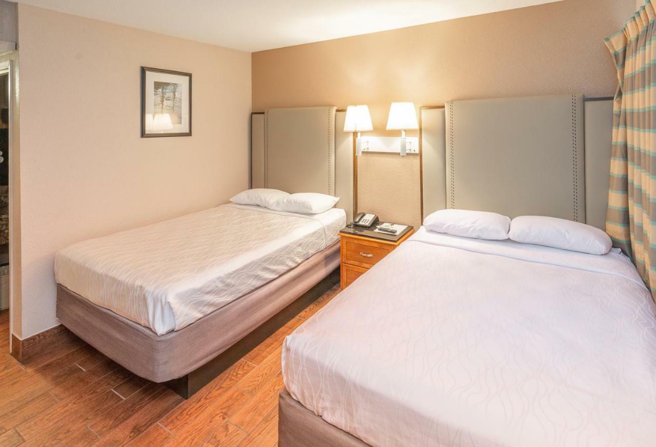 Budgetel Inn & Suites Yuma Exteriör bild
